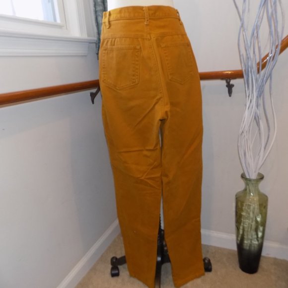 60's Vintage Quilted Coat Size Medium & High-Rise Straight leg Jeans Size 9/10 - Picture 5 of 6